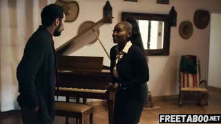 Pè Busty Byen Imobilye Ajan Bèz Kliyan An Nan Peyi Yon Kontra