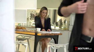 Rumıniya babe Sevir, Yaxşı Трах bu ass, Sizin Gün Başlamaq Üçün