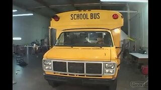 مثير في سن المراهقة يعطي بوف الجنس عن طريق الفم