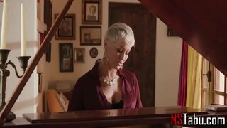 Зан Дар Хонаи Мебозад, Вақте Ки Зан Не, Хона - Райан Кили, Gina Ошиқон